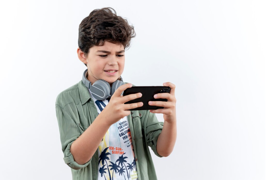 Pemerintah Rancang Aturan Baru Pembatasan Media Sosial bagi Anak untuk Lindungi Anak di Dunia Digital